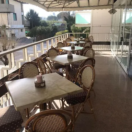 Riviera Hotel 3*