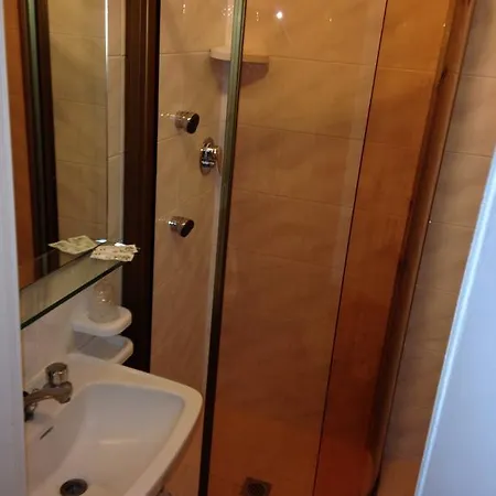 Riviera Hotel 3*