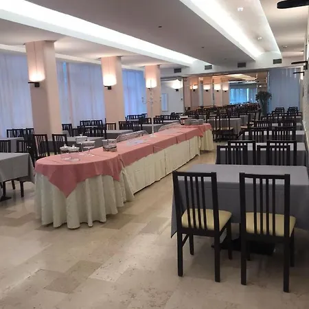 Riviera Hotel 3*